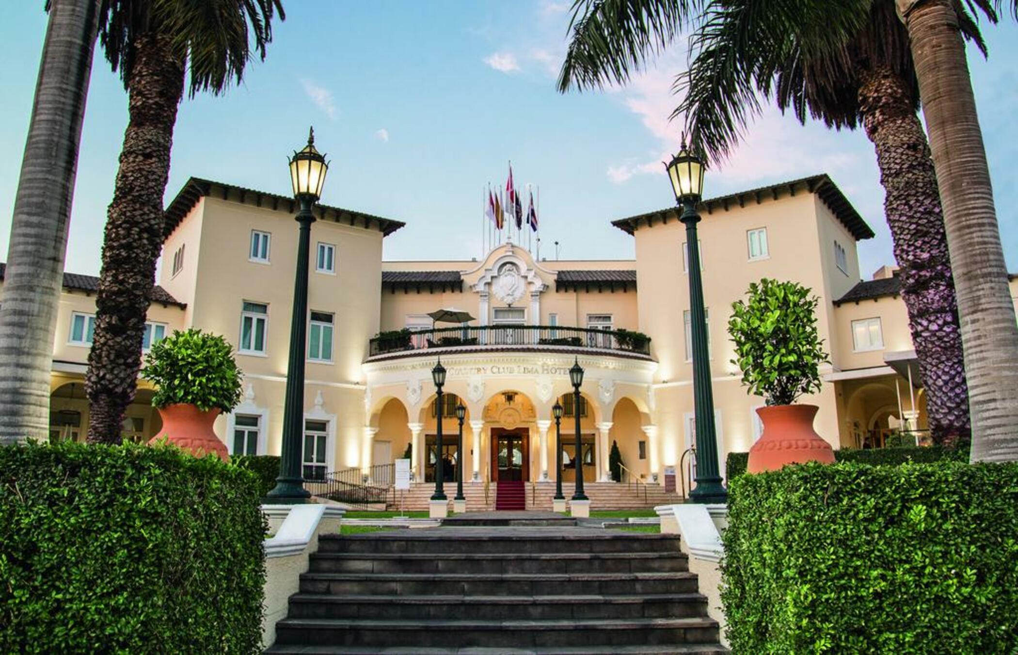 Country Club - The Leading Of The World Lima