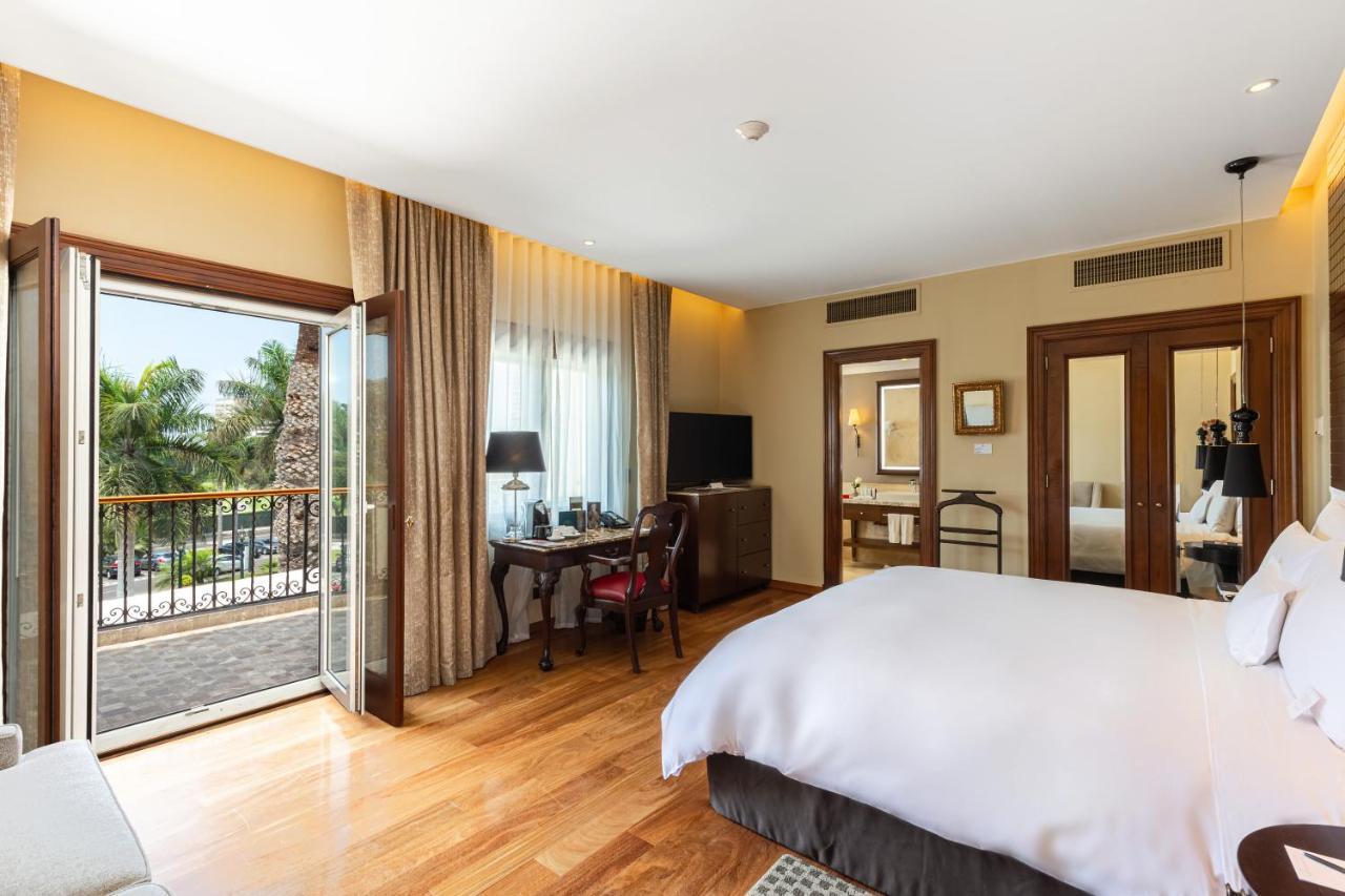 Country Club - The Leading Of The World Hotel 5*