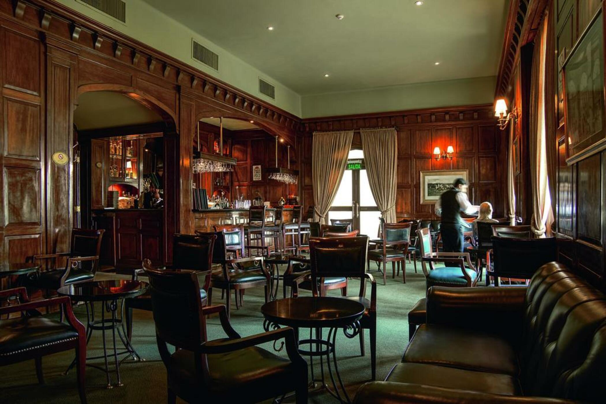 Hotel Country Club - The Leading Of The World
